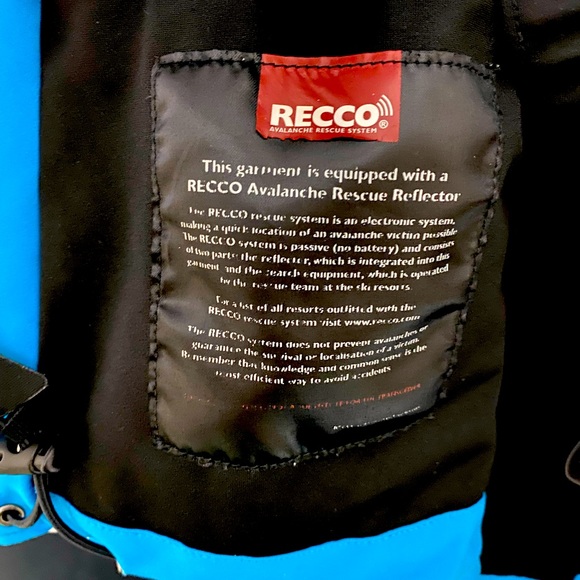 KJUS- women’s luxury ski jacket - Picture 8 of 10